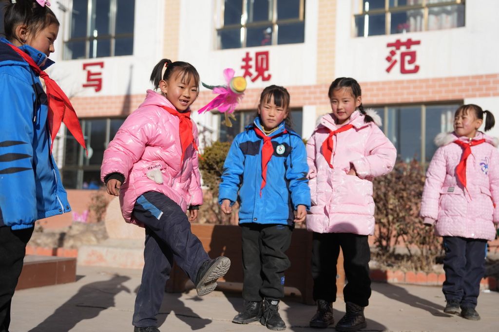 甘肃积石山地震灾区中小学校复课【2】