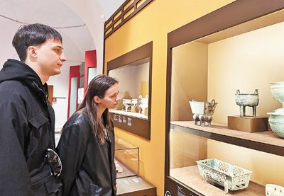 “中俄文化年”架起民心相通之桥——  深化人文交流，传承中俄世代友好