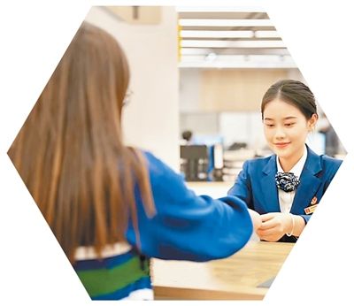 干字当头 奋力一跳（前沿观察·挑大梁 看担当） ——上海市党员干部在一线锤炼过硬能力与作风