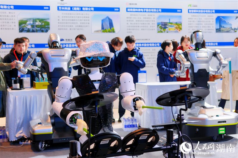 算力交锋 “黑科技”扎堆亮相世界计算大会