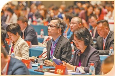 乘势而上 接续推进中国式现代化建设 ——第二十届中国经济论坛综述