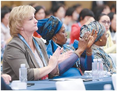 书写中国同世界各国彼此照亮、相互成就新篇章（大国外交·2025年度回眸）