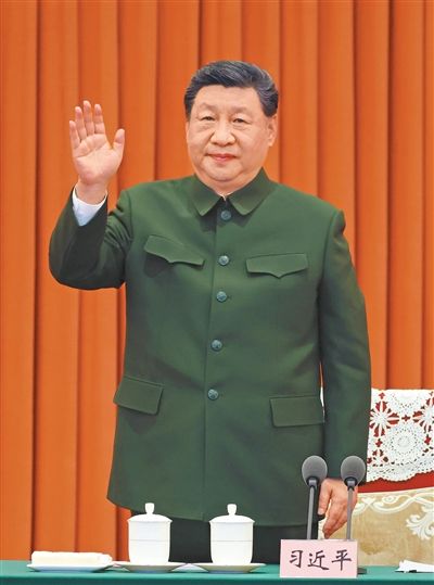 习近平春节前夕慰问部队 向全体人民解放军指战员武警部队官兵军队文职人员预备役人员和民兵致以新春祝福