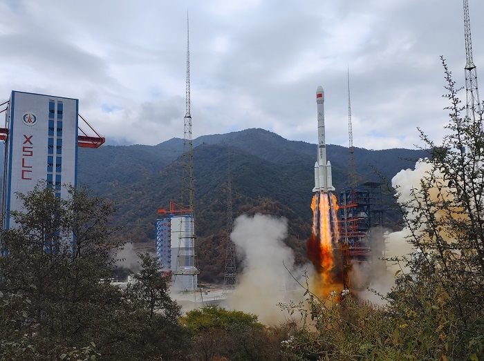 我国成功发射试验十号02星
