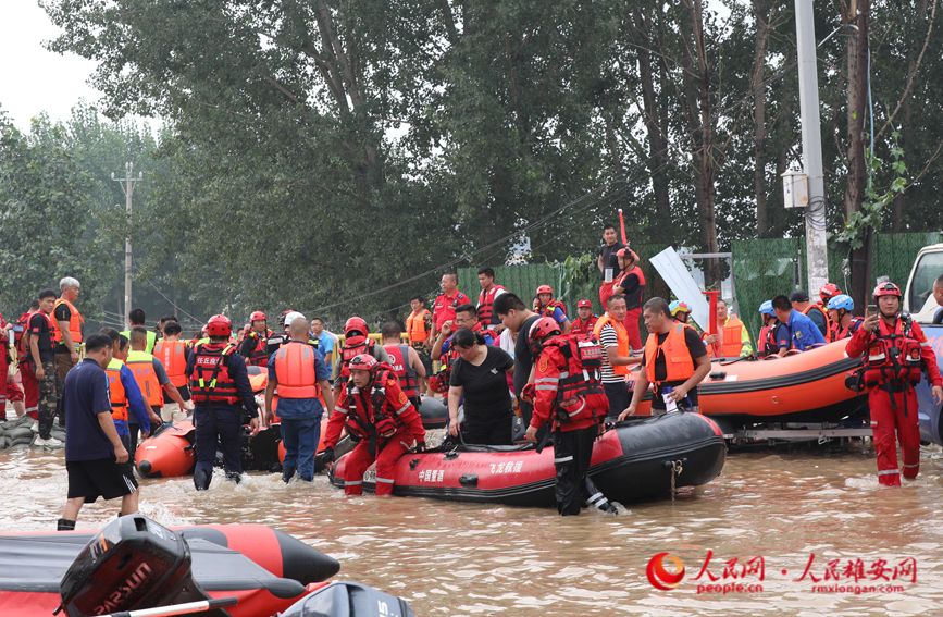 一线直击丨河北涿州：救援力量不断增强 群众陆续获救 水位下降明显