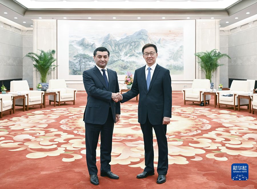 韩正会见乌兹别克斯坦外长赛义多夫