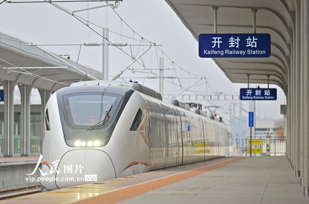 郑开城际铁路全线贯通运营