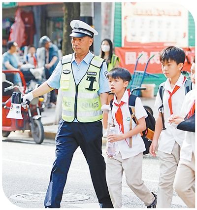 公安机关打防结合、多措并举  加强涉未成年人安全保护和犯罪预防（法治头条）