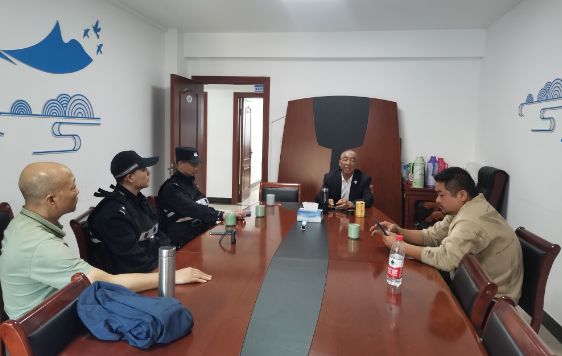 中实社浙江庆元：人民调解绝不是和稀泥 庆元“黑脸包公”热心解民忧